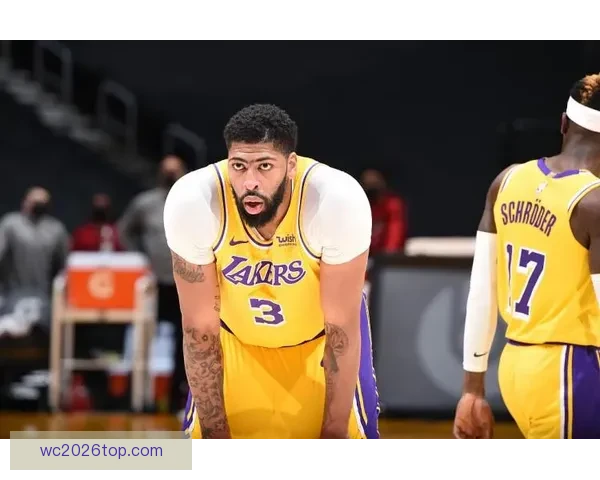 左手韧带恢复良好 浓眉获准参与轻度对抗训练 为全面复出奠定基础